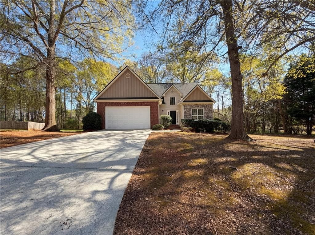 3 bedroom, 3 bathroom, 2,110 sq ft single family residence under contract at 95 Woods Way, Jefferson, GA 30549 — photo 5