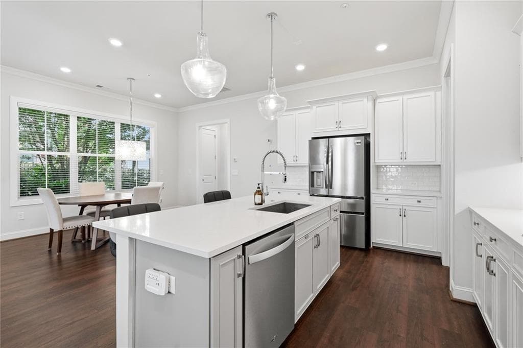 3 bedroom, 3 bathroom, 2,370 sq ft single family residence for sale at 200 Magnolia Blossom Court, Marietta, GA 30060 — photo 7