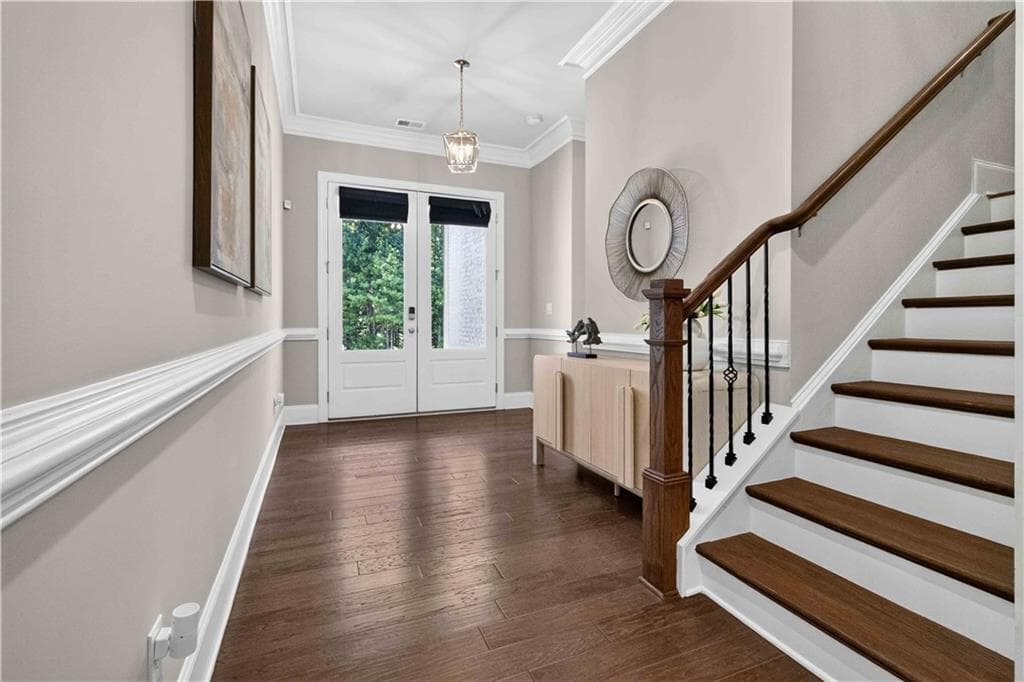 6 bedroom, 4 bathroom, 4,047 sq ft single family residence for sale at 2183 Calverton Lane, Atlanta, GA 30331 — photo 7