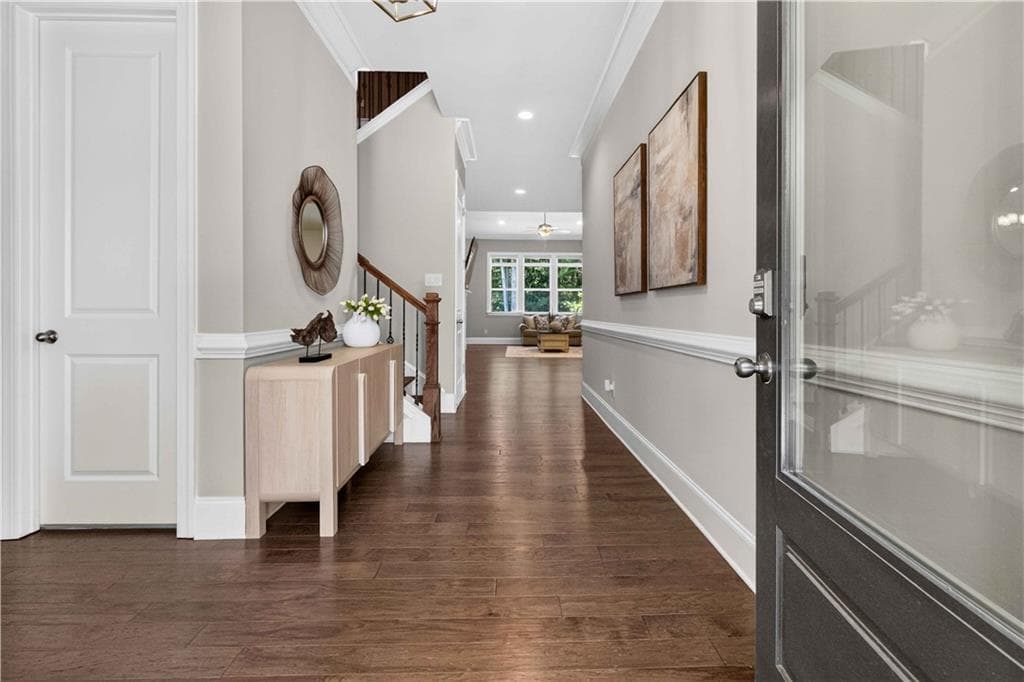 6 bedroom, 4 bathroom, 4,047 sq ft single family residence for sale at 2183 Calverton Lane, Atlanta, GA 30331 — photo 8