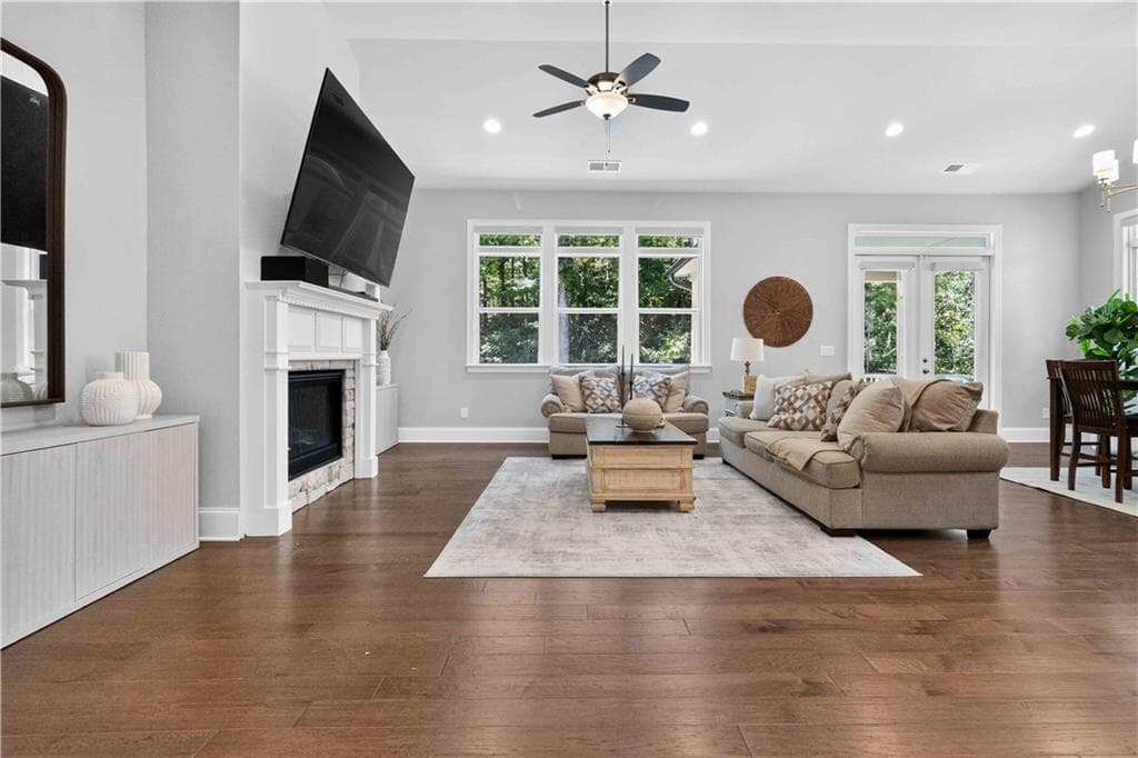 6 bedroom, 4 bathroom, 4,047 sq ft single family residence for sale at 2183 Calverton Lane, Atlanta, GA 30331 — photo 10