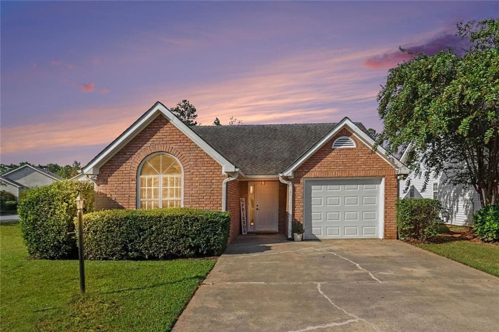 2 bedroom, 2 bathroom, 1,422 sq ft single family residence under contract at 37 Greentree Drive, Newnan, GA 30265