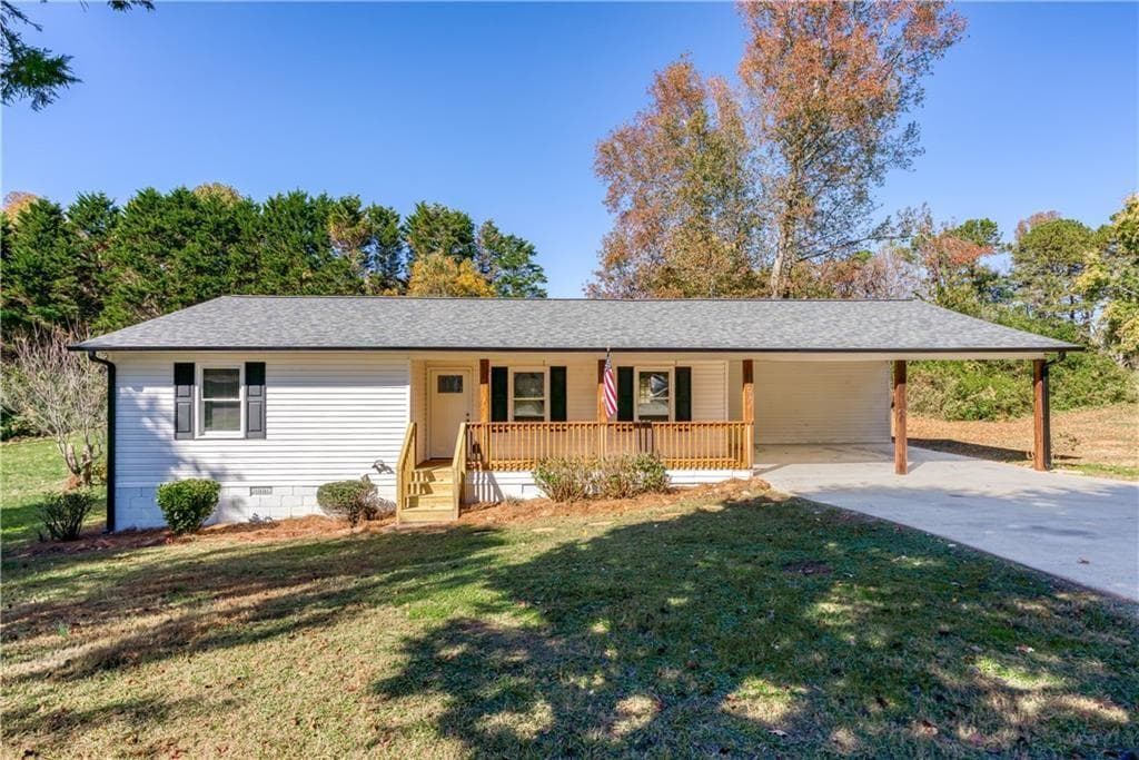 3 bedroom, 2 bathroom, 1,416 sq ft single family residence for rent at 130 Glory Lane, Mount Airy, GA 30563 for $1,700 a month — photo 1 of 30