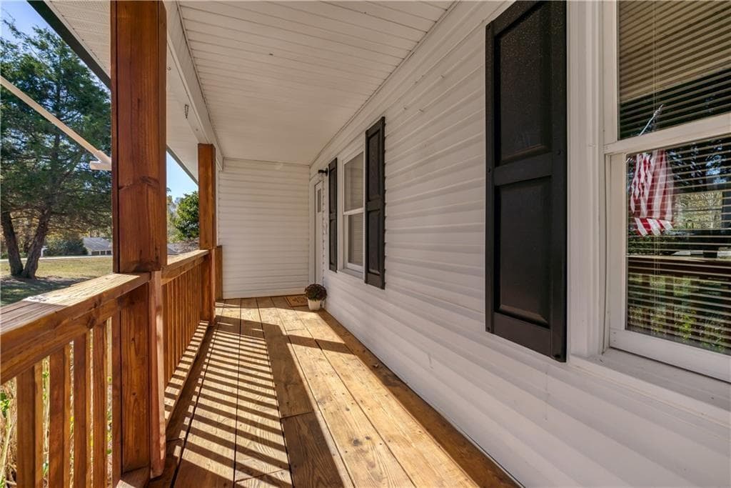 3 bedroom, 2 bathroom, 1,416 sq ft single family residence for rent at 130 Glory Lane, Mount Airy, GA 30563 for $1,700 a month — photo 2