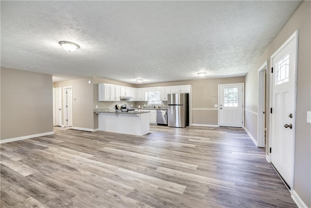 3 bedroom, 2 bathroom, 1,416 sq ft single family residence for rent at 130 Glory Lane, Mount Airy, GA 30563 for $1,700 a month — photo 4