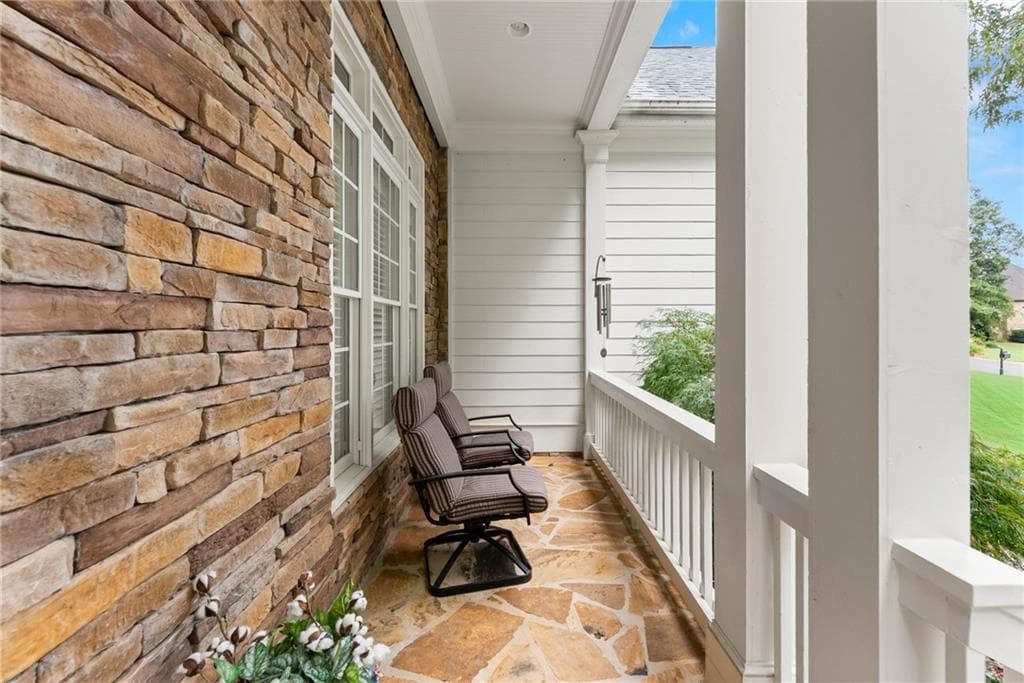 4 bedroom, 3 bathroom, 3,062 sq ft single family residence for sale at 4614 Chartwell Chase Court, Flowery Branch, GA 30542 — photo 5