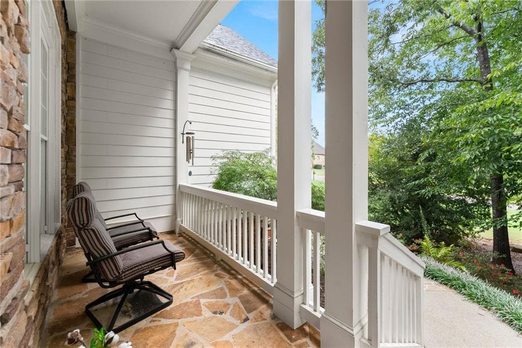 4 bedroom, 3 bathroom, 3,062 sq ft single family residence for sale at 4614 Chartwell Chase Court, Flowery Branch, GA 30542 — photo 6