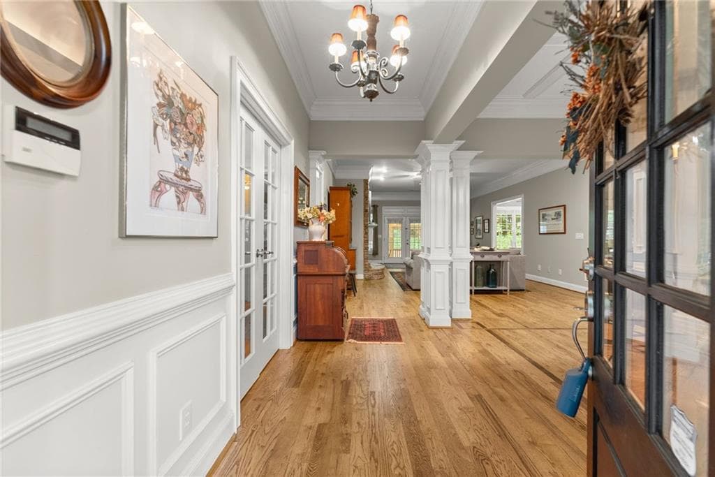 4 bedroom, 3 bathroom, 3,062 sq ft single family residence for sale at 4614 Chartwell Chase Court, Flowery Branch, GA 30542 — photo 7
