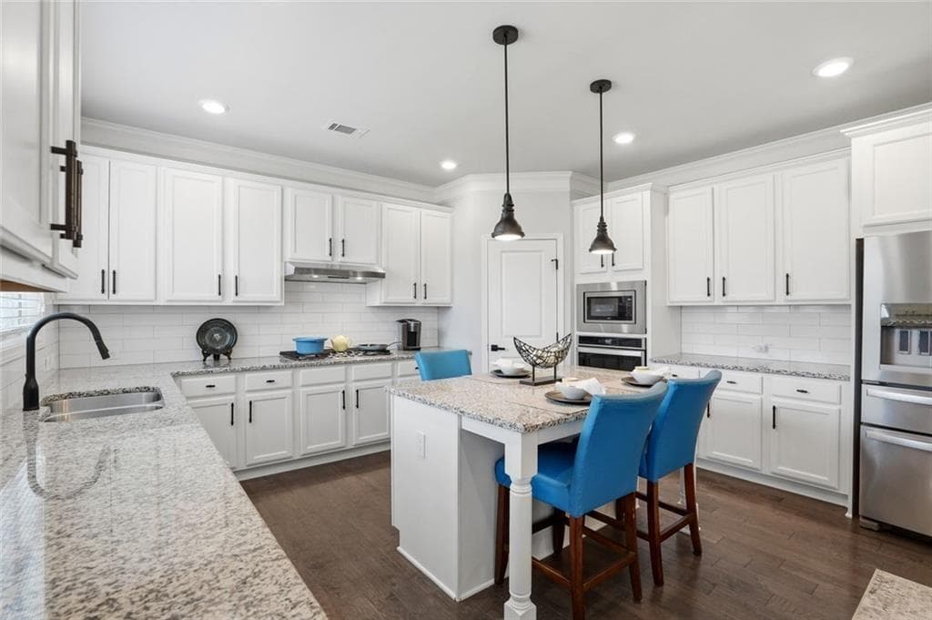 6 bedroom, 5 bathroom, 4,347 sq ft single family residence for sale at 1883 Hampton Grove Way, Dacula, GA 30019 — photo 8