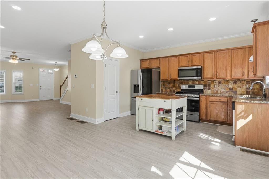 3 bedroom, 4 bathroom, 2,000 sq ft townhouse for sale at 251 Derby Court, Acworth, GA 30102 — photo 7