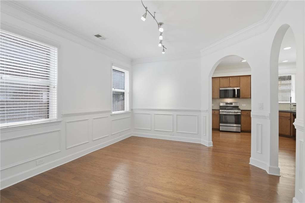4 bedroom, 3 bathroom, 2,910 sq ft single family residence for sale at 4875 Shiloh Crossing Way, Cumming, GA 30040 — photo 10