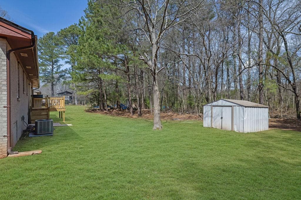 4 bedroom, 2 bathroom, 1,300 sq ft single family residence for sale at 2030 Euclid Street, Statham, GA 30666 — photo 9