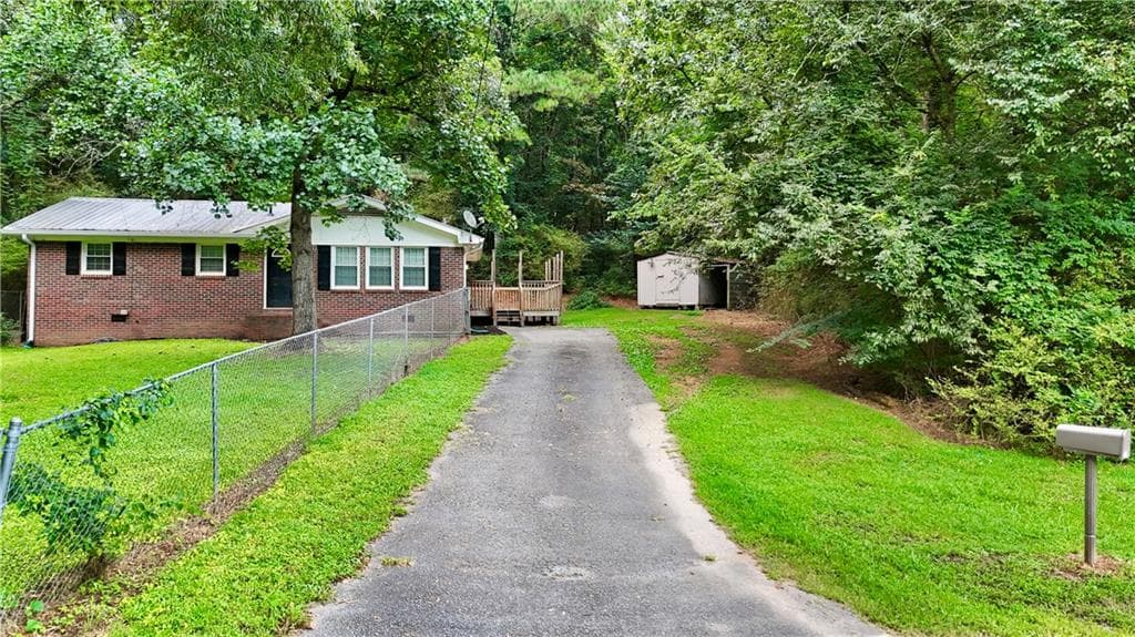 3 bedroom, 1 bathroom, 1,075 sq ft single family residence for sale at 227 Cantrell Drive, Plainville, GA 30733 — photo 3