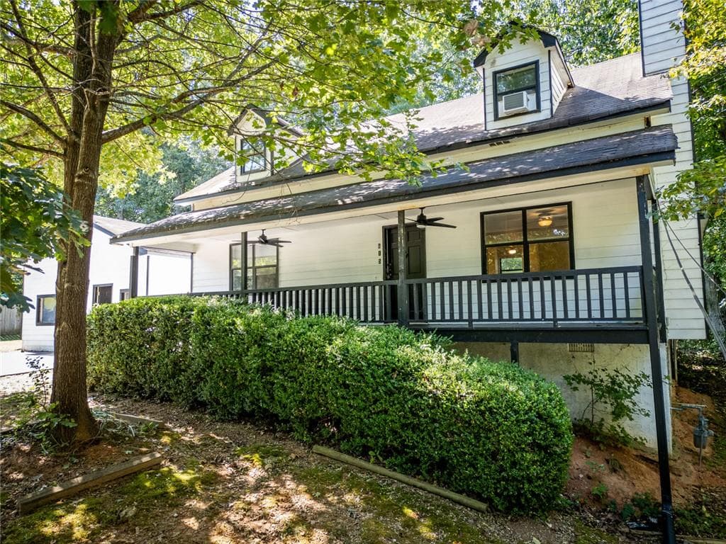 4 bedroom, 2 bathroom, 1,320 sq ft single family residence for sale at 615 Brooks St Street, Dallas, GA 30157 — photo 3