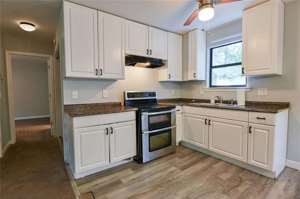 4 bedroom, 2 bathroom, 1,320 sq ft single family residence for sale at 615 Brooks St Street, Dallas, GA 30157 — photo 8