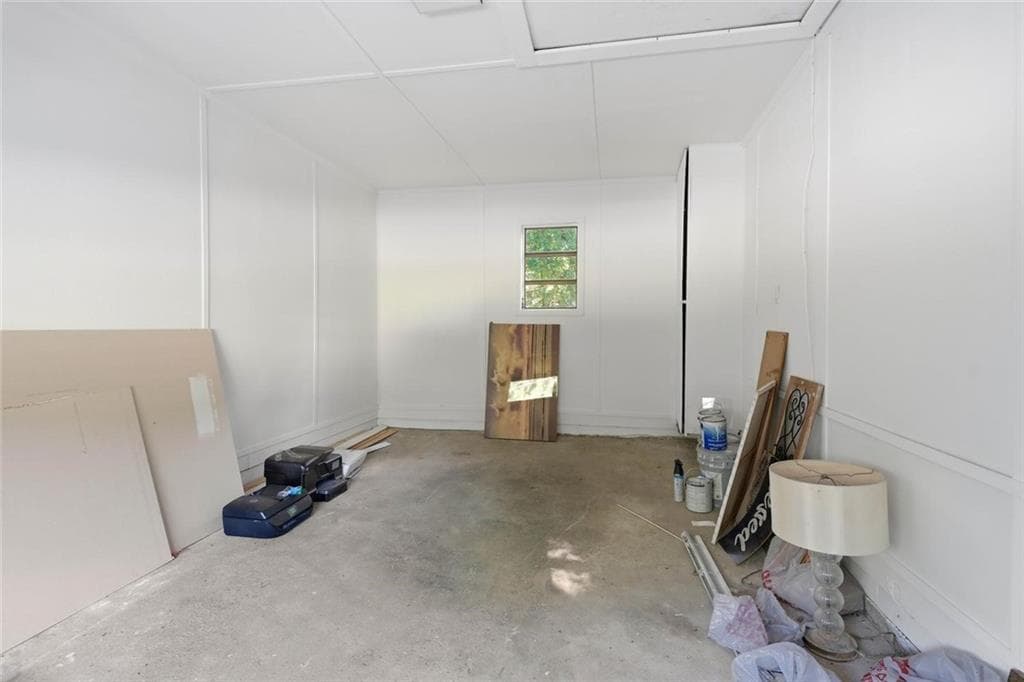 4 bedroom, 1 bathroom, 2,006 sq ft single family residence under contract at 6220 Oakdale Road, Mableton, GA 30126 — photo 8