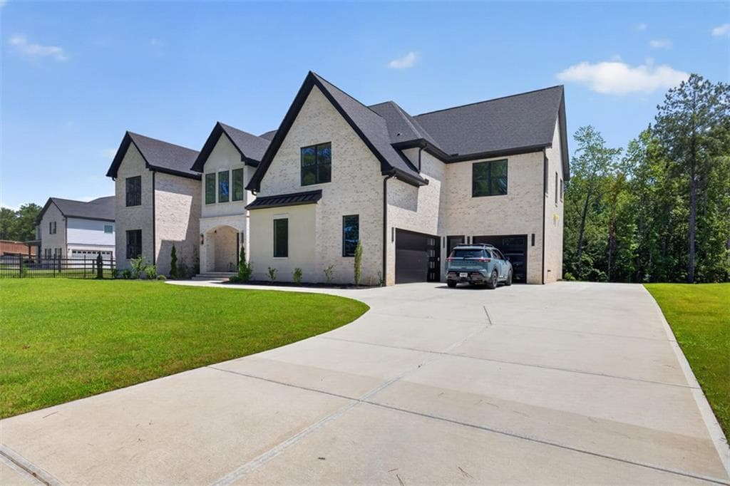 6 bedroom, 6 bathroom, 8,424 sq ft single family residence for sale at 1255 Em Croy Road, Buford, GA 30518 — photo 6