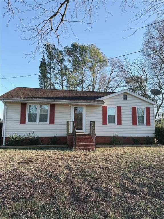 2 bedroom, 1 bathroom, 1,150 sq ft single family residence for sale at 21 Maurice Way, Lavonia, GA 30553