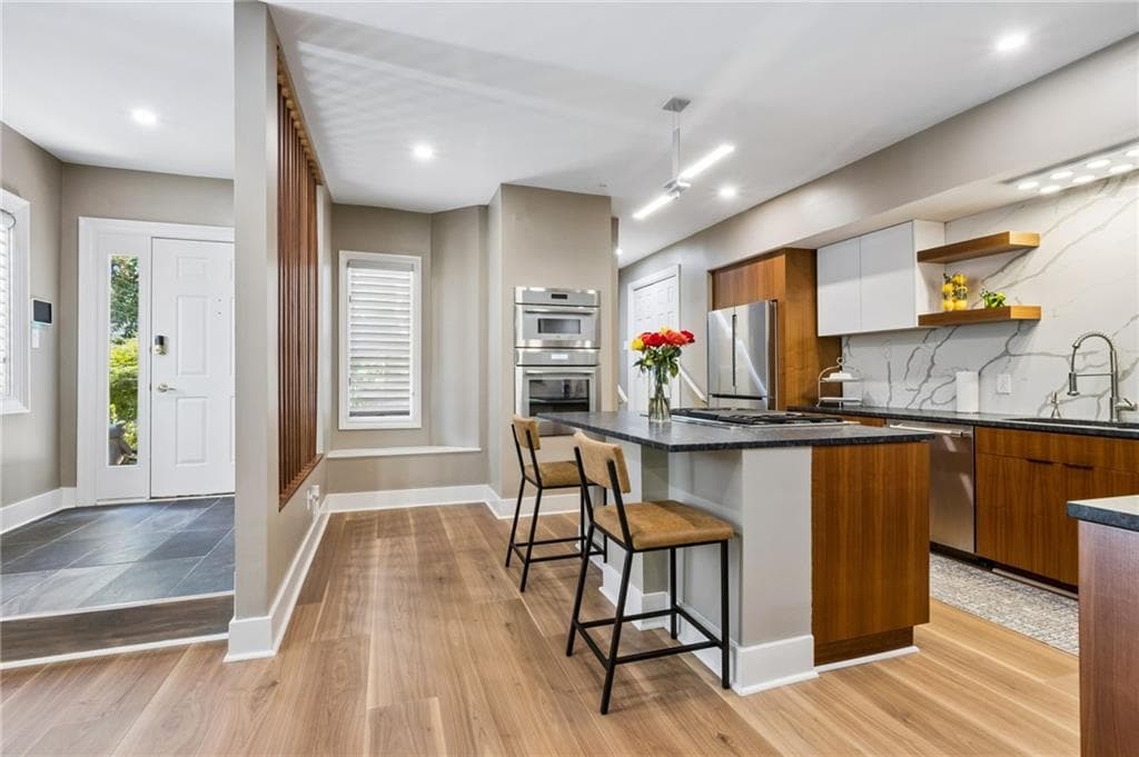 3 bedroom, 4 bathroom, 3,172 sq ft townhouse for sale at 3184 Paces Mill Road, Atlanta, GA 30339 — photo 9