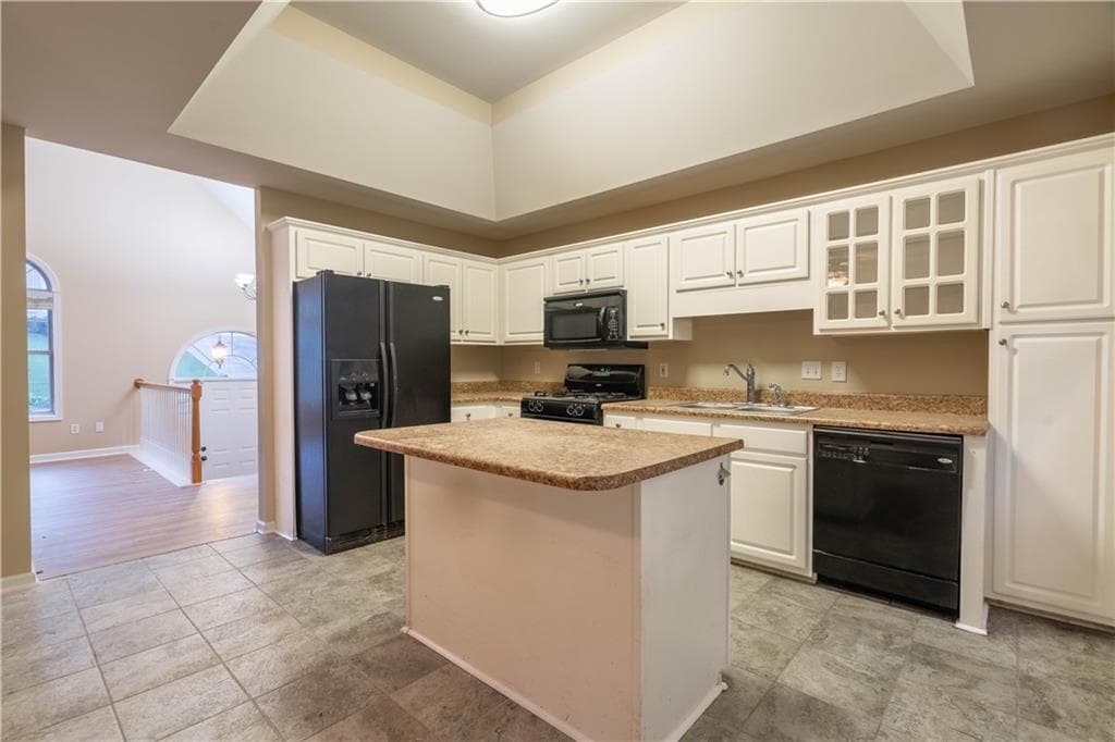 4 bedroom, 3 bathroom, 2,177 sq ft single family residence for rent at 3601 Anna Lane, Kennesaw, GA 30144 for $2,900 a month — photo 5