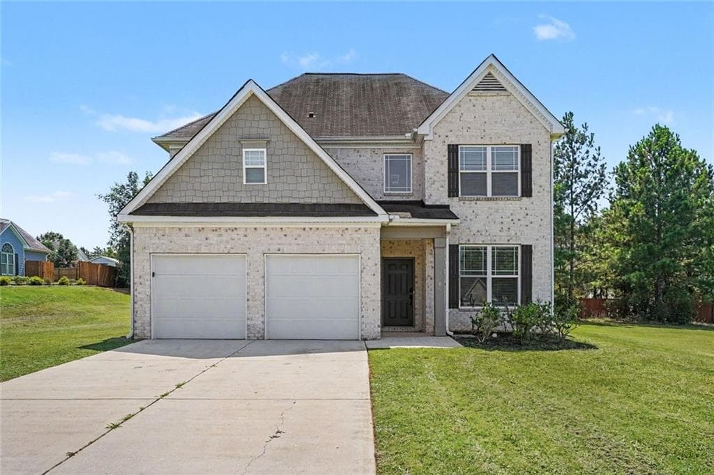 4 bedroom, 3 bathroom, 2,261 sq ft single family residence for sale at 1146 E Shoreview Drive, Mcdonough, GA 30253 — photo 1 of 24