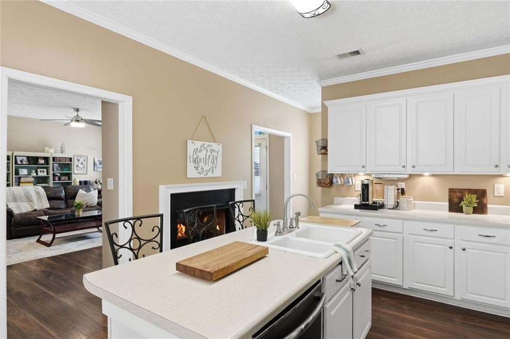 3 bedroom, 3 bathroom, 1,710 sq ft single family residence for sale at 306 Chamberlyn Lane, Hiram, GA 30141 — photo 10
