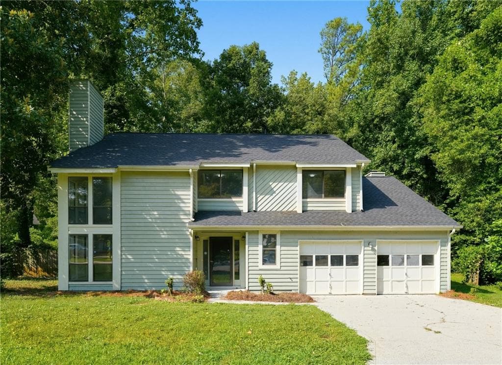 3 bedroom, 3 bathroom, 1,978 sq ft single family residence under contract at 5369 Kelleys Creek Drive, Stone Mountain, GA 30088