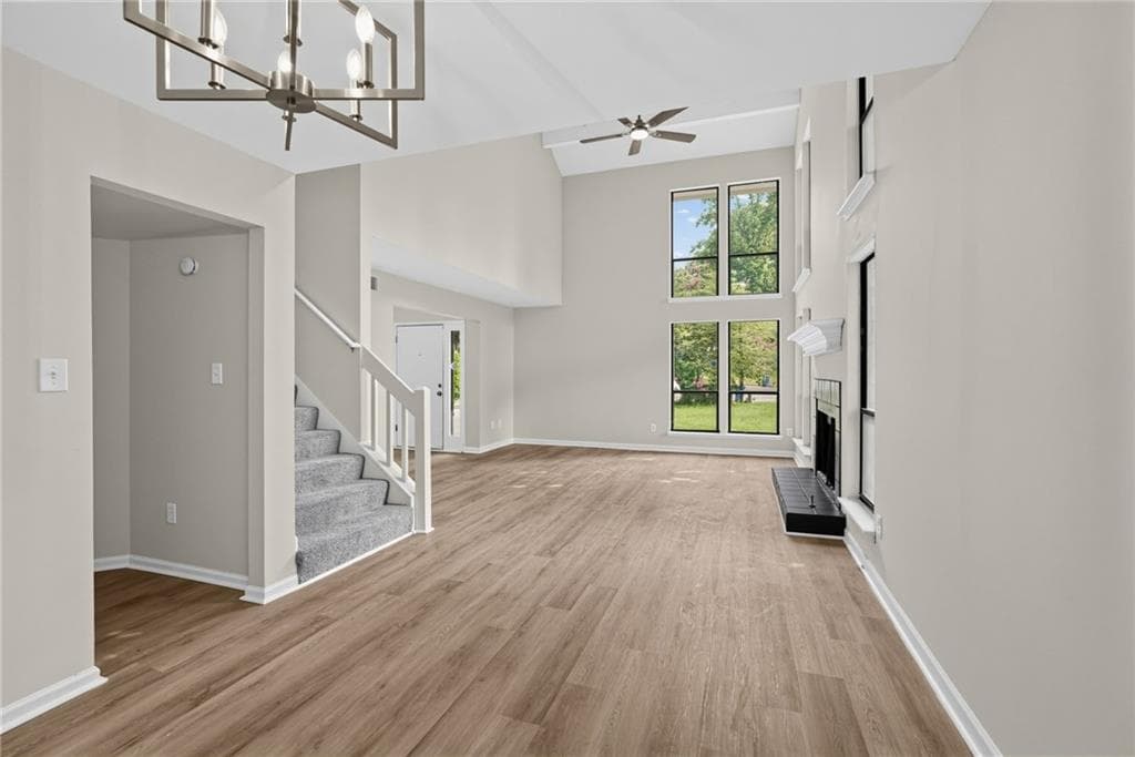 3 bedroom, 3 bathroom, 1,978 sq ft single family residence under contract at 5369 Kelleys Creek Drive, Stone Mountain, GA 30088 — photo 3