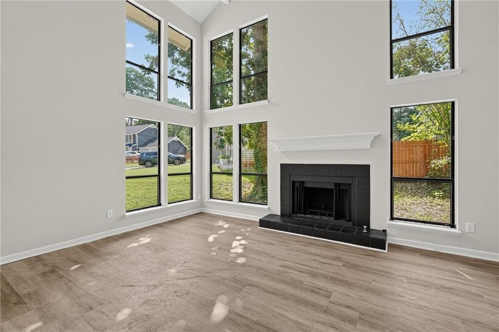 3 bedroom, 3 bathroom, 1,978 sq ft single family residence under contract at 5369 Kelleys Creek Drive, Stone Mountain, GA 30088 — photo 5