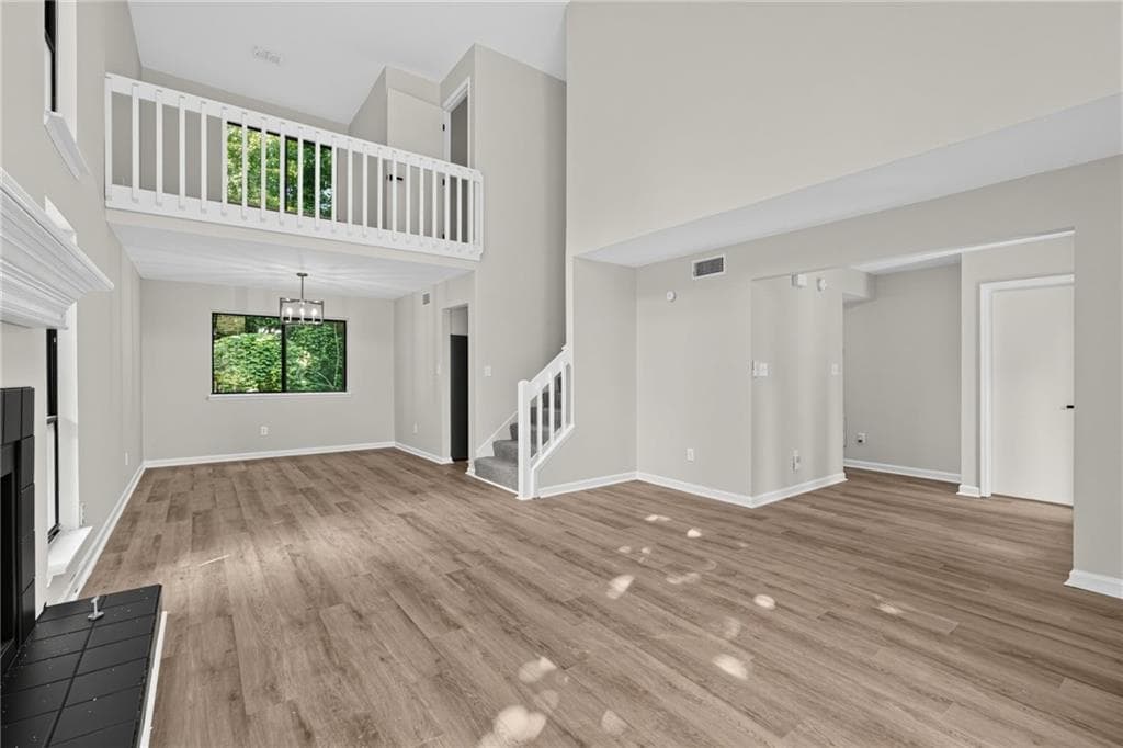 3 bedroom, 3 bathroom, 1,978 sq ft single family residence under contract at 5369 Kelleys Creek Drive, Stone Mountain, GA 30088 — photo 6
