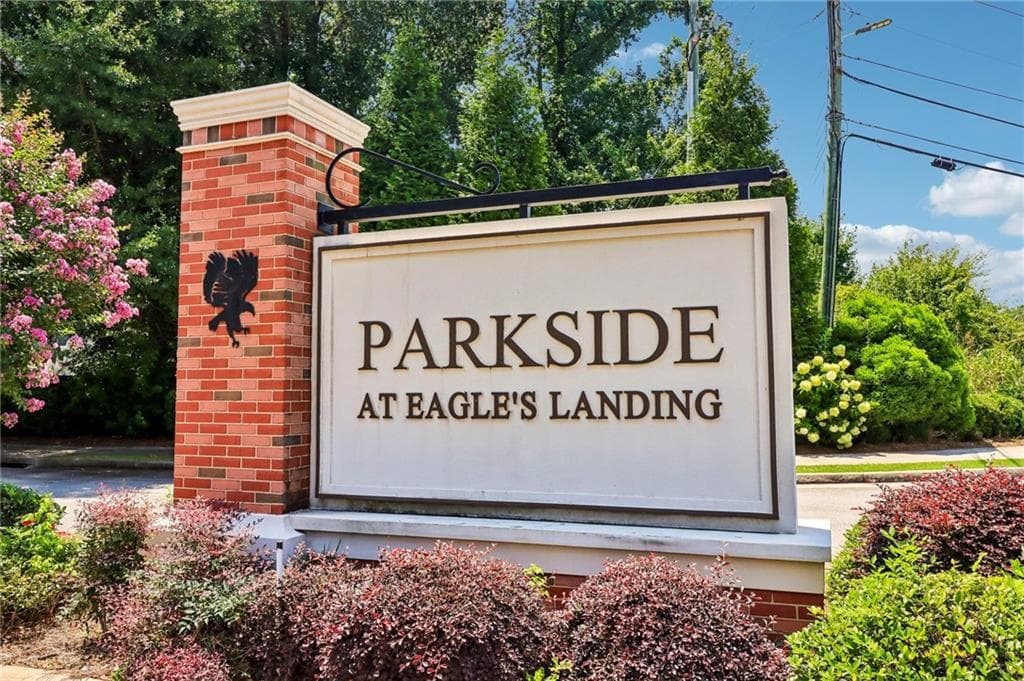 4 bedroom, 2 bathroom, 1,943 sq ft single family residence under contract at 115 Parkside Drive, Stockbridge, GA 30281 — photo 3
