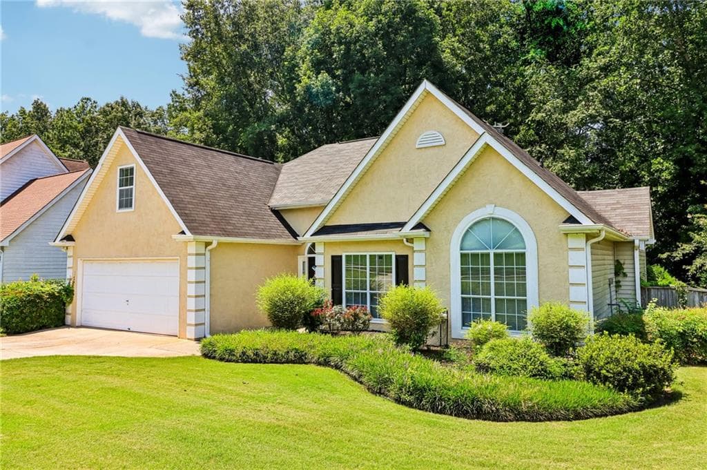 4 bedroom, 2 bathroom, 1,943 sq ft single family residence under contract at 115 Parkside Drive, Stockbridge, GA 30281 — photo 4