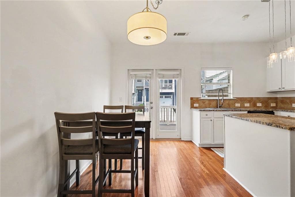 3 bedroom, 4 bathroom, 1,633 sq ft townhouse for sale at 3030 Liberty Way, Atlanta, GA 30318 — photo 5