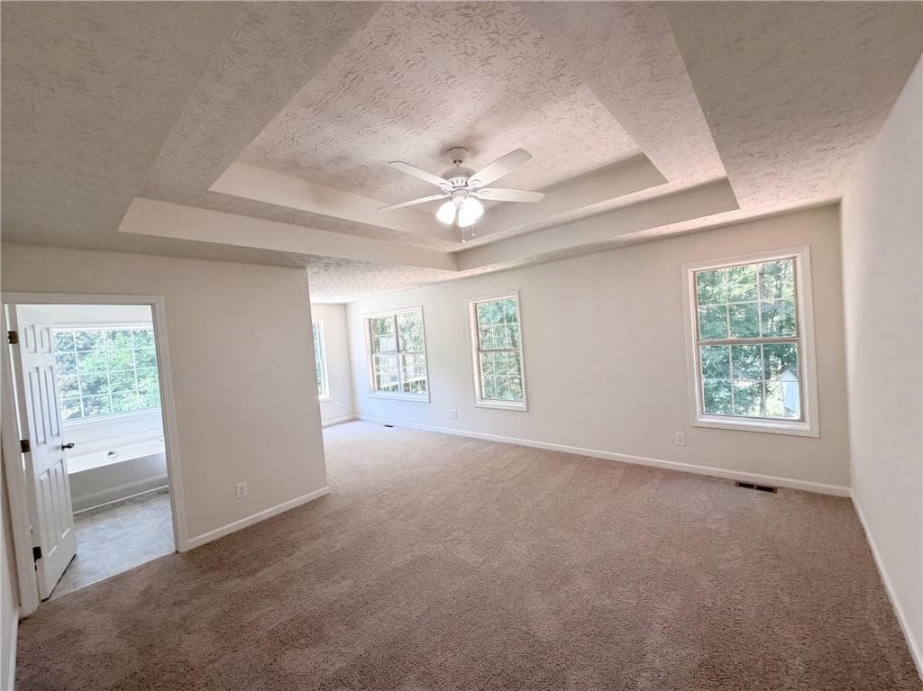 7 bedroom, 5 bathroom, 2,927 sq ft single family residence for sale at 7830 Mosswood Lane, Gainesville, GA 30506 — photo 4