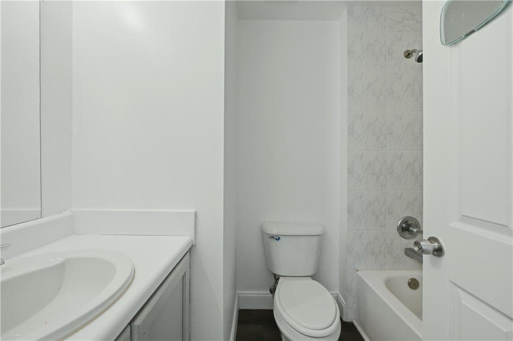 2 bedroom, 2 bathroom, 965 sq ft single family residence for sale at 226 Thornton Street, Atlanta, GA 30315 — photo 7