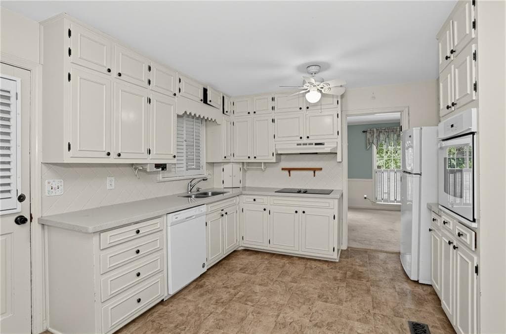 4 bedroom, 3 bathroom, 1,778 sq ft single family residence for sale at 110 Jade Cove Circle, Roswell, GA 30075 — photo 8