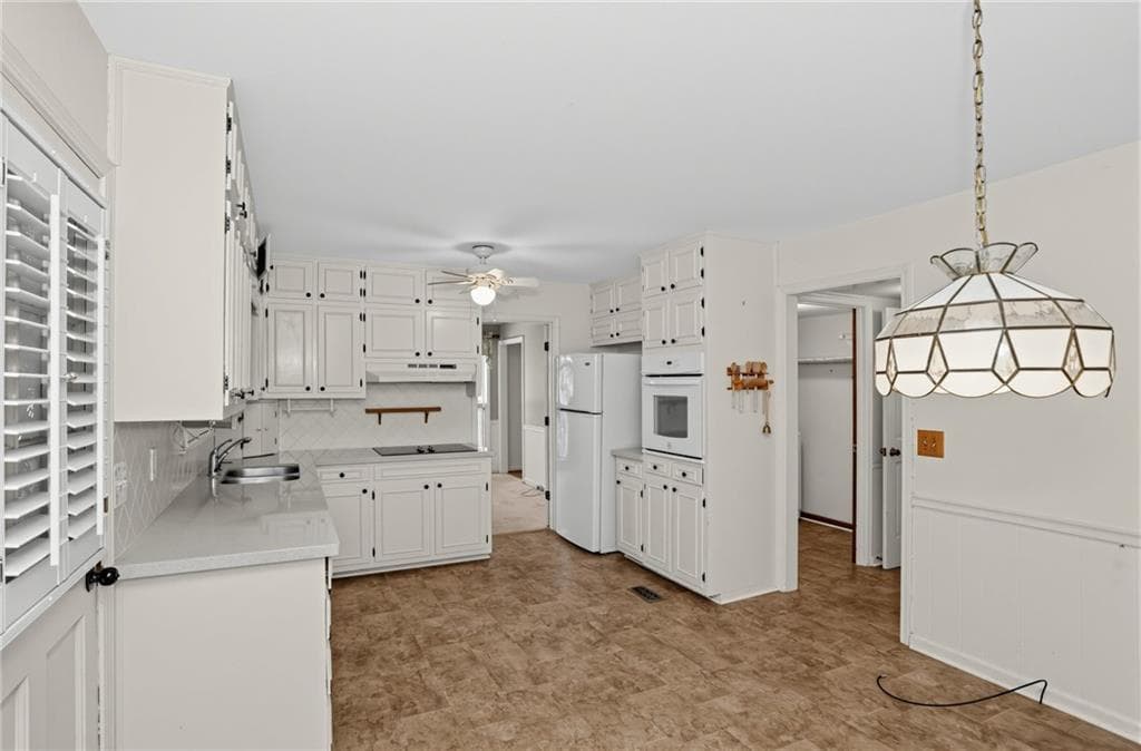 4 bedroom, 3 bathroom, 1,778 sq ft single family residence for sale at 110 Jade Cove Circle, Roswell, GA 30075 — photo 10