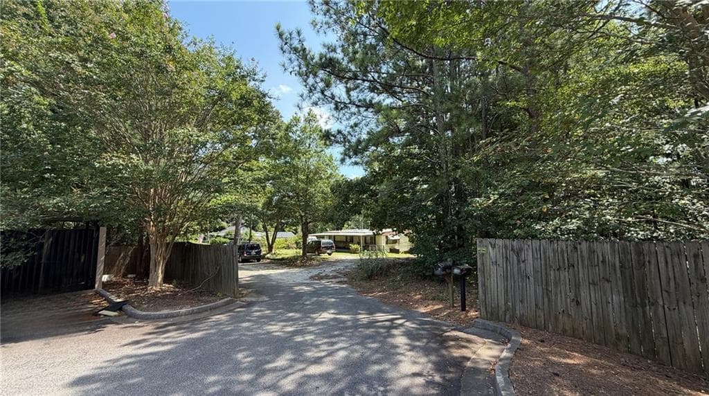 3 bedroom, 2 bathroom, 1,152 sq ft single family residence for sale at 19 Hosiery Mill Road, Dallas, GA 30157