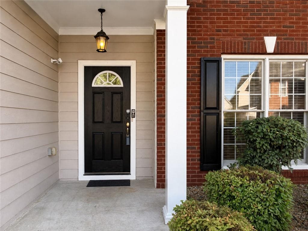 4 bedroom, 3 bathroom, 2,518 sq ft single family residence for sale at 2835 Niblick Way, Duluth, GA 30097 — photo 2
