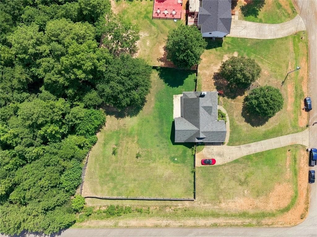 3 bedroom, 2 bathroom, 1,807 sq ft single family residence for sale at 102 Independent Court, Griffin, GA 30224 — photo 5