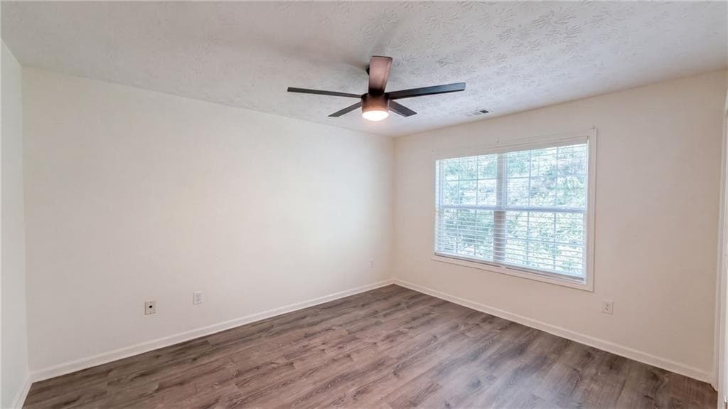 4 bedroom, 2 bathroom, 1,458 sq ft single family residence for sale at 125 Sampson Court, Covington, GA 30016 — photo 4