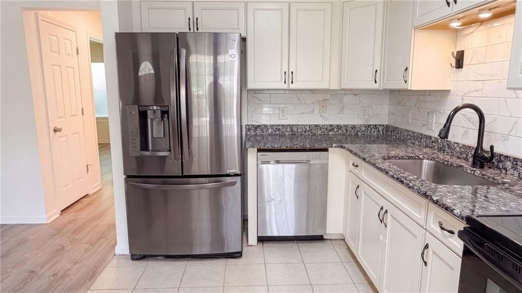 4 bedroom, 2 bathroom, 1,458 sq ft single family residence for sale at 125 Sampson Court, Covington, GA 30016 — photo 7