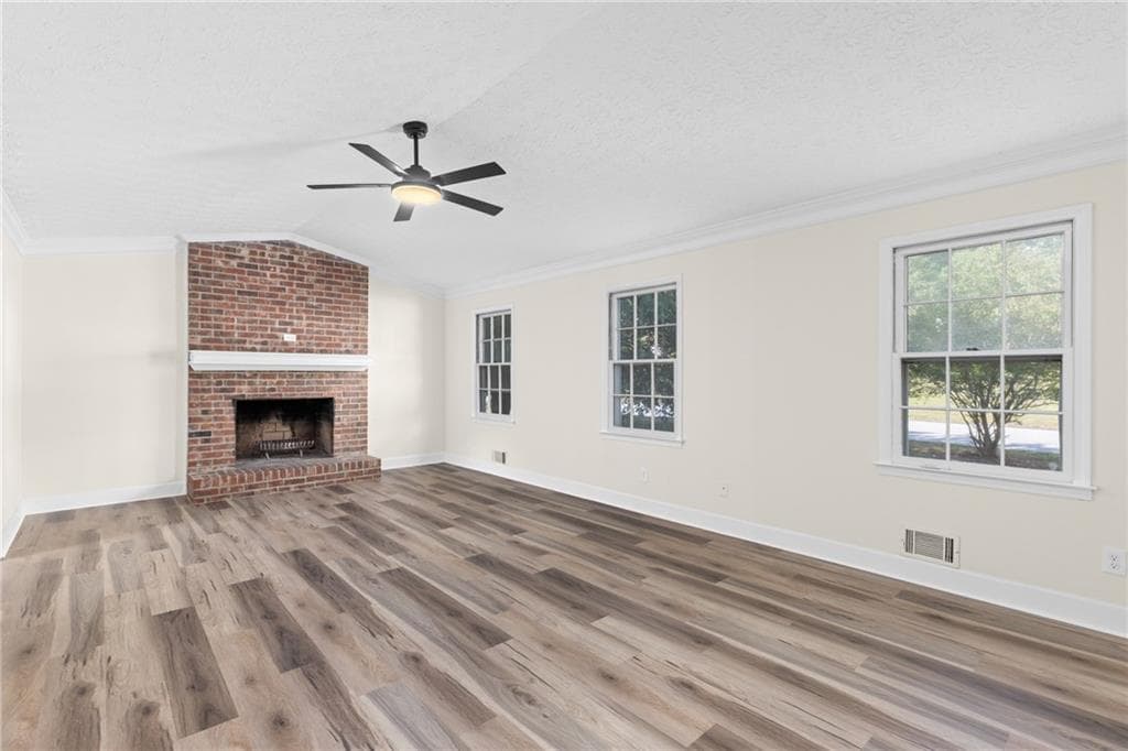 3 bedroom, 3 bathroom, 2,096 sq ft single family residence for sale at 2250 Ridge Forest Drive, Grayson, GA 30017 — photo 8