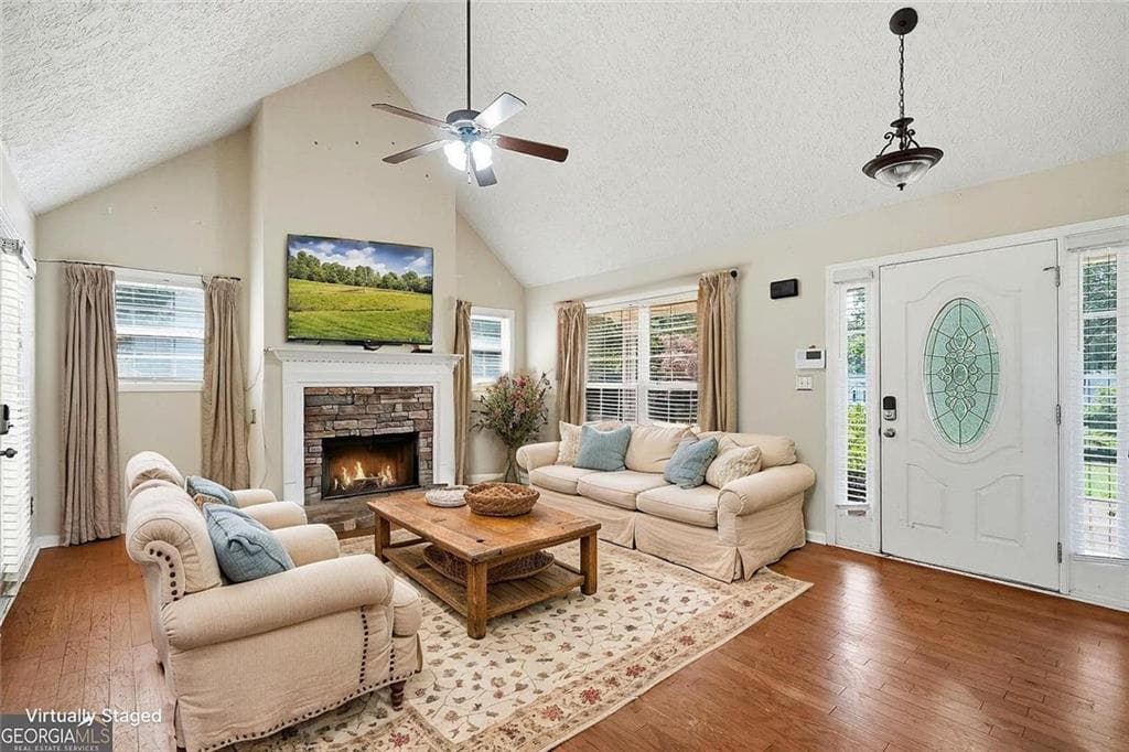 3 bedroom, 2 bathroom, 1,807 sq ft single family residence for sale at 102 Independent Court, Griffin, GA 30224 — photo 6