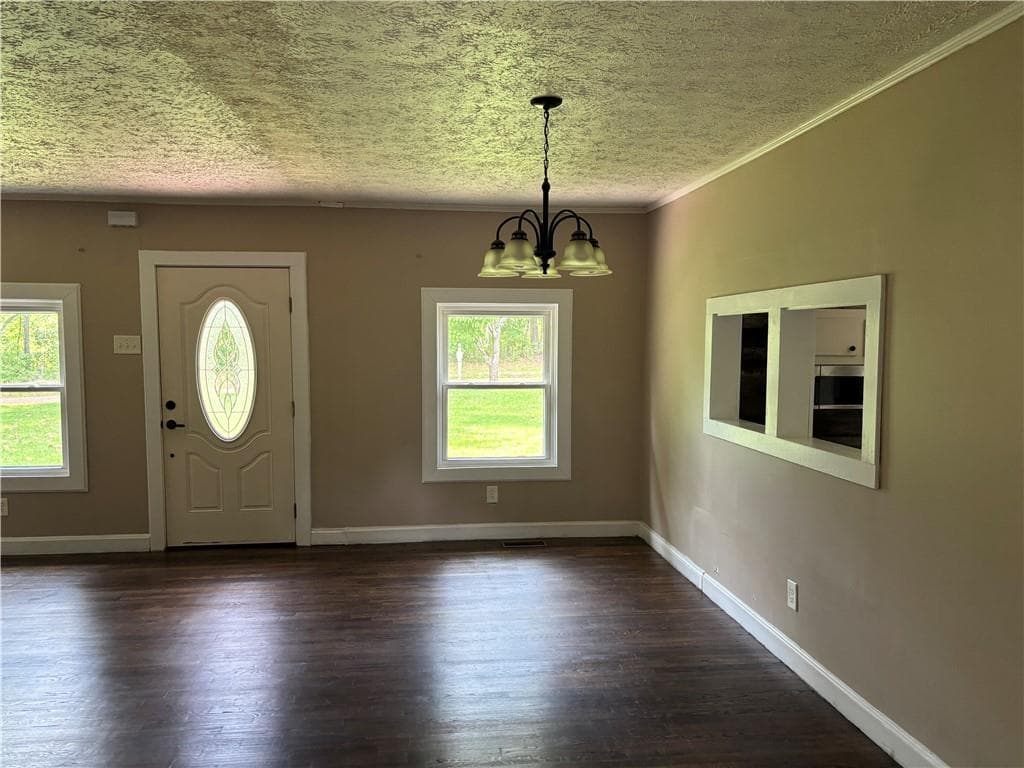 3 bedroom, 2 bathroom, 1,700 sq ft single family residence for sale at 1402 Dewey Street, Griffin, GA 30223 — photo 6