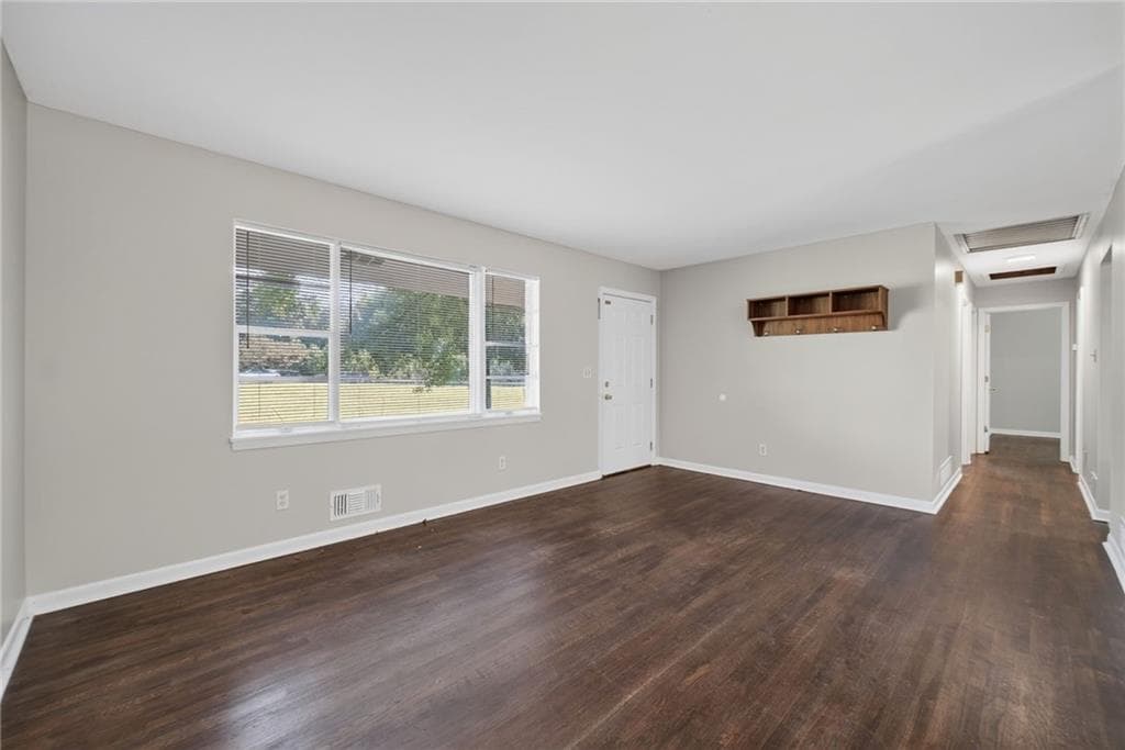 3 bedroom, 1 bathroom, 1,394 sq ft single family residence for rent at 5794 Henry Bailey Road, Sugar Hill, GA 30518 for $1,795 a month — photo 8