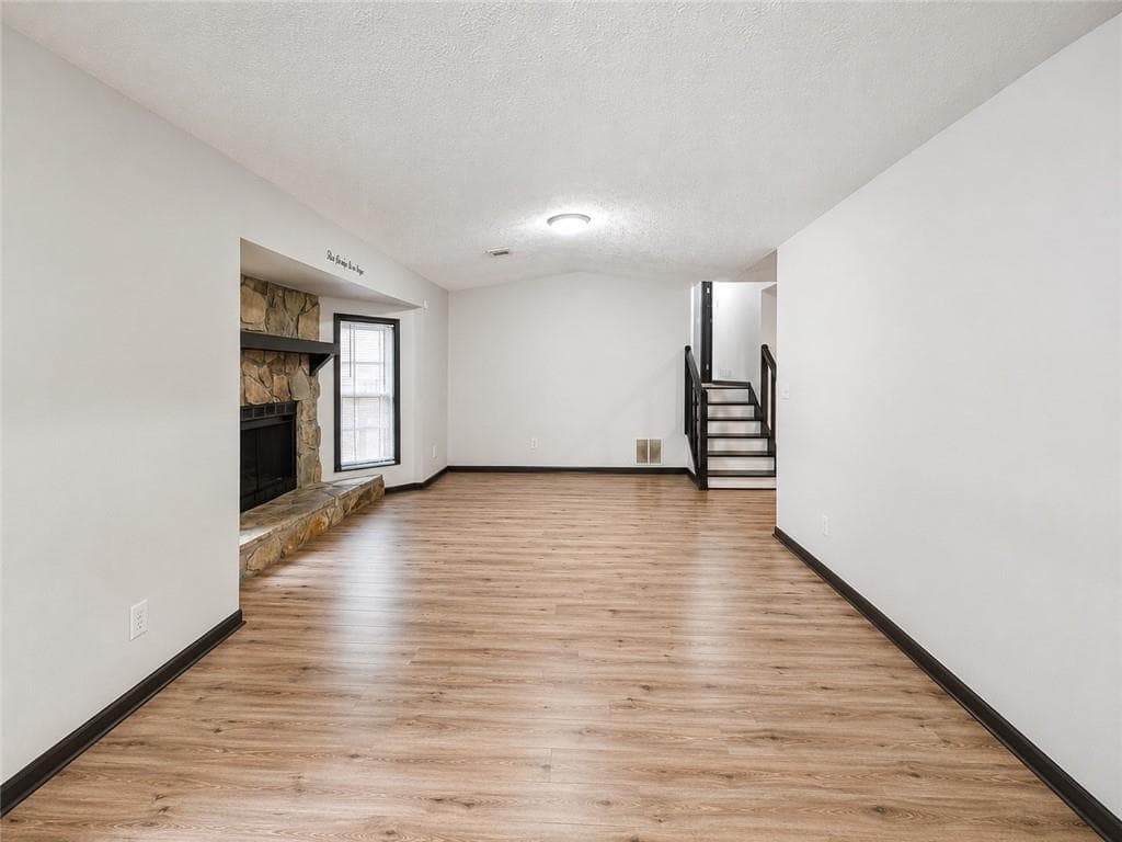 4 bedroom, 3 bathroom, 1,213 sq ft single family residence for sale at 1758 Eric Circle, Lawrenceville, GA 30043 — photo 3