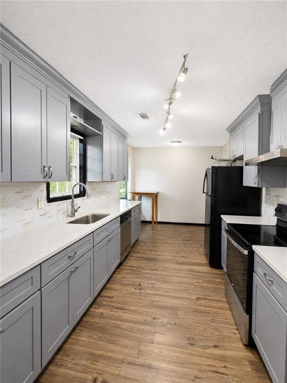 4 bedroom, 3 bathroom, 1,213 sq ft single family residence for sale at 1758 Eric Circle, Lawrenceville, GA 30043 — photo 4