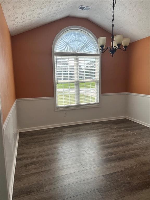 3 bedroom, 2 bathroom, 1,692 sq ft single family residence for sale at 310 Windermere Drive, Loganville, GA 30052 — photo 5