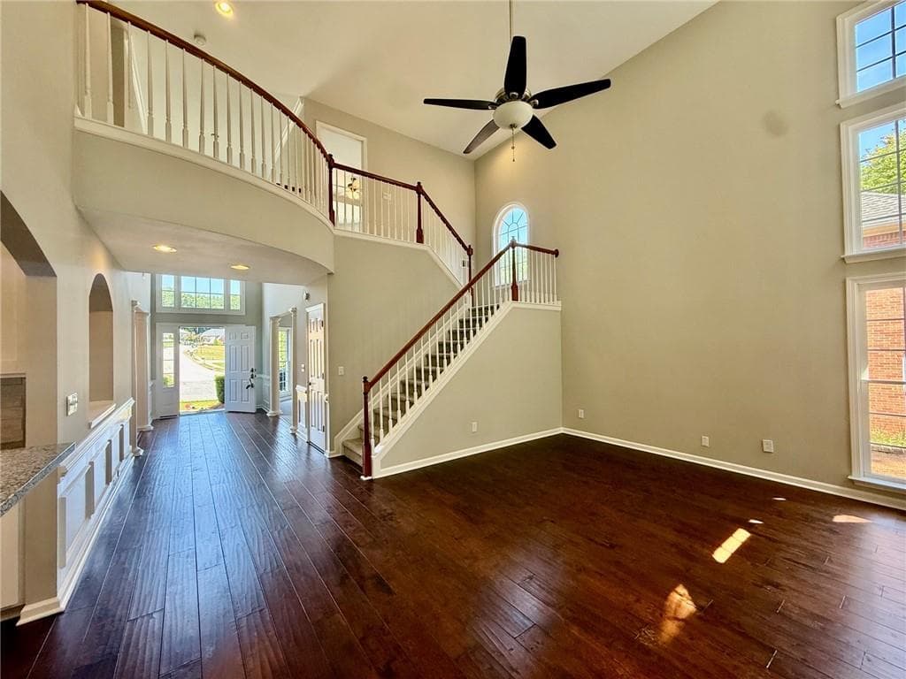 4 bedroom, 3 bathroom, 3,191 sq ft single family residence for sale at 650 Gran Heritage Way, Dacula, GA 30019 — photo 5